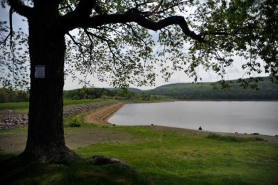 New dam at Colyer Lake